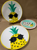 Pineapple Melamine Plates And Paper Plates — 5 Pieces
