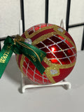 Waterford Vintage Holiday Heirlooms Frosted Glass Ball Ornament Y