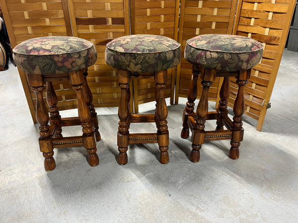 Set of 3 Swivel Bar Stools with Grape Fabric seats