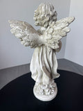 Resin Praying Garden Sculpture