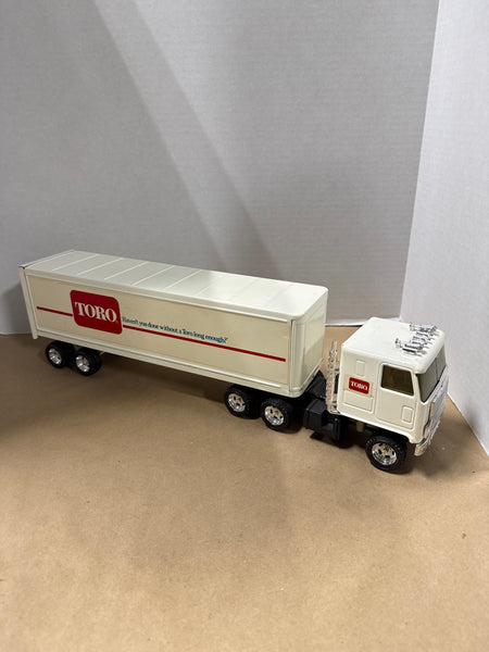 Toro Semi Truck With Enclosed Trailer
