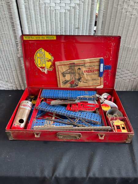 A.C. Gilbert Vintage The New Erector Set in Metal Case