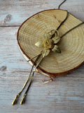 Gold Tone Vintage Flower Slider Necklace