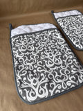 Temptations Oven Mitt - Pair