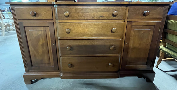 Unbranded Buffet ****HEAVY ITEM***