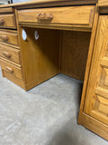 Large Oak/Light Wood Tone Desk with Keyboard Pull Out Tray ***HEAVY ITEM***READ DETAILS ON PICK UP POLICY***