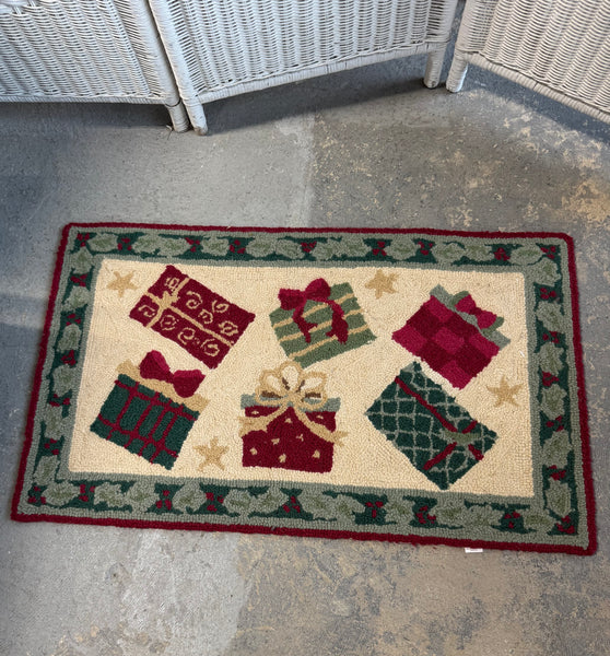 (F) C&F Home Christmas Gifts Wool Hook Accent Rug