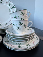 31-Piece Mikasa Thailand Holiday Splendor China Set
