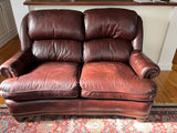 Hancock & Moore Leather Love Seat***HEAVY ITEM*** READ DETAILS ON PICK UP POLICY***