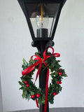 Byers Choice Carolers Electric Lamp Post (WORKS)