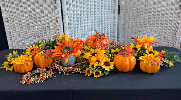 (A) Sunflowers & Pumpkins Autumn Decor Lot