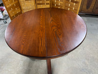 Round Dining Table with (2) Leaves, NO. CHAIRS