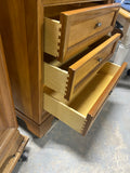 Thomasville Pair of Nightstands with (3) Drawers