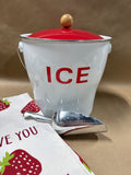 Metal Ice Bucket With Decorative Towels