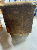 La-Z-Boy Power Lift Reclining Chair ***HEAVY ITEM***READ DETAILS ON PICK UP POLICY***