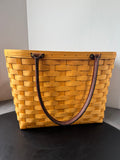 Longaberger 2001 Large Summertime Boardwalk Basket with Plastic Liner & Extending Fabric Liner
