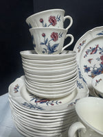 (A) 75-Piece Wedgwood Williamsburg Potpourri China Set