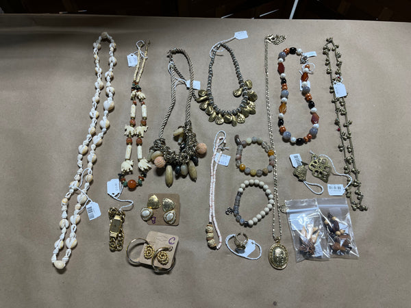C-Jewelry Grab Bag, 15+ pieces of assorted jewelry items, FINAL SALE