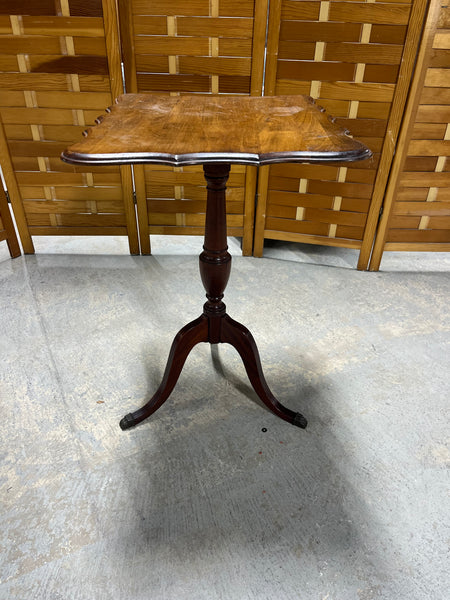 Lightweight Tilt Top Table