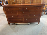 Thomasville Triple Dresser with Mirror***HEAVY ITEM***READ DETAILS ON PICK UP POLICY***