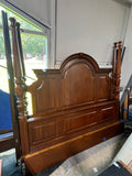 King Bed***HEAVY ITEM***READ DETAILS ON PICK UP POLICY***