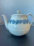 (B) Wedgwood Lavender on Cream Shell Edge Lidded Teapot