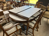 Dining Table with (6) Chairs, (2) Leaves, and Table Pads