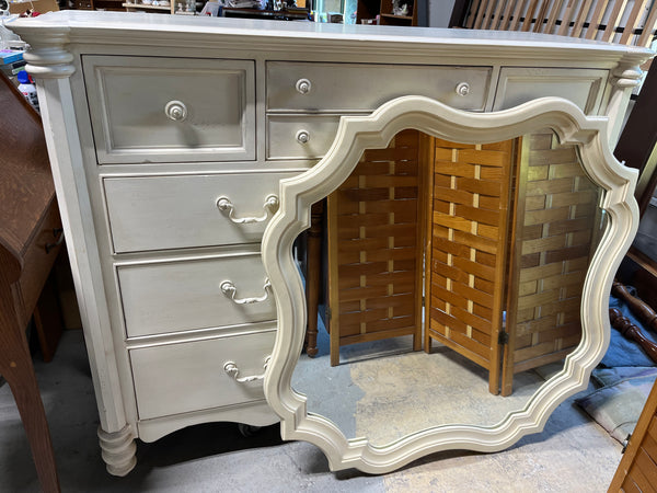 Fine Furniture Designs Dresser with Mirror by Stanley Furniture ***HEAVY ITEM***