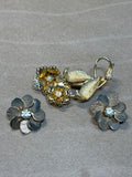 Vintage Flower Pins - see description