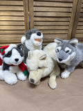 (B) Lot of Stuffed Animals