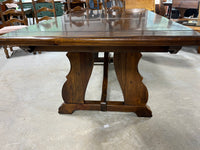 Thomasville Dining Table with 2 Leaves, 6 Chairs, and Table Pads