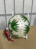 Waterford Vintage Holiday Heirlooms Frosted Glass Ball Ornament G