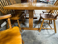 Oak Tone Dining Table with (6) Windsor Style Chairs