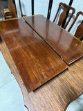 Dining Set: Table, 2 Leafs, Table Pads, and (6) Chairs ***HEAVY ITEM***READ DETAILS ON PICK UP POLICY***