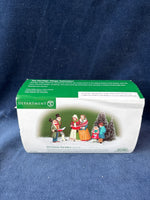(R)Dept. 56 “ Christmas Carolers” 3 Piece Figurine Set
