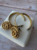 (C) Pair of Gold Tone Earrings