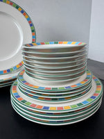 (D) 20-Piece Villeroy & Boch Twist Alea Caro China Set