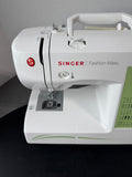 Singer Fashion Mate 7256 Sewing Machine with Foot Pedal (WORKS)