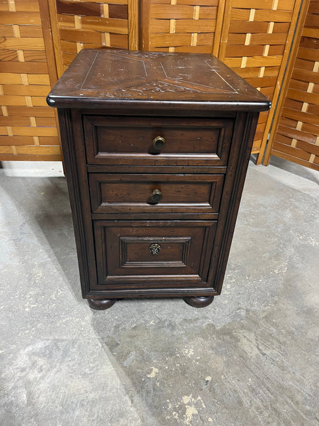 Dark Wood Tone Night Stand/End Table with (3) Drawers***READ DESCRIPTION***AS IS