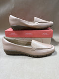 Women’s Nude Loafer From Easy Spirit SIZE 8
