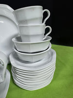29-Piece Savoir Vivre Maison Blanche China Set