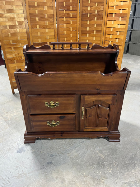 Thomasville Dry Sink***HEAVY ITEM***