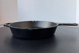 Lodge #14 Cast Iron Skillet with Pour Spouts