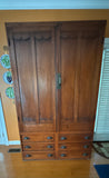 Traditional Wooden Cupboard/LOTS of Storage***HEAVY ITEM***READ DETAILS ON PICK UP POLICY***