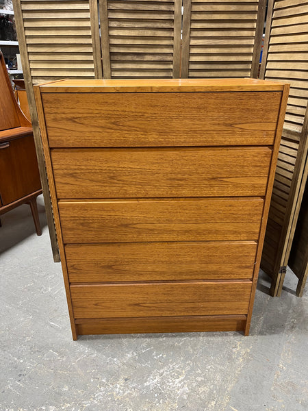 Mid Century Modern Style Dresser with Five Drawers