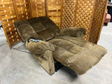 Best Home Furnishings Power Lift Reclining Chair ***HEAVY ITEM***READ DETAILS ON PICK UP POLICY***