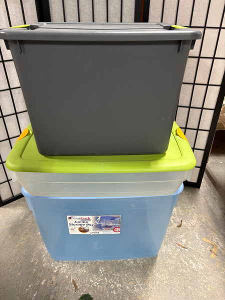 B-Lot of Plastic Storage Tubs(3)