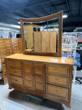Thomasville Triple Dresser with Mirror***HEAVY ITEM***READ DETAILS ON PICK UP POLICY***