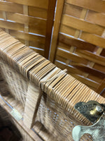 B-Wicker Trunk