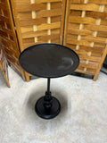 Lightweight Black Metal Round Stand